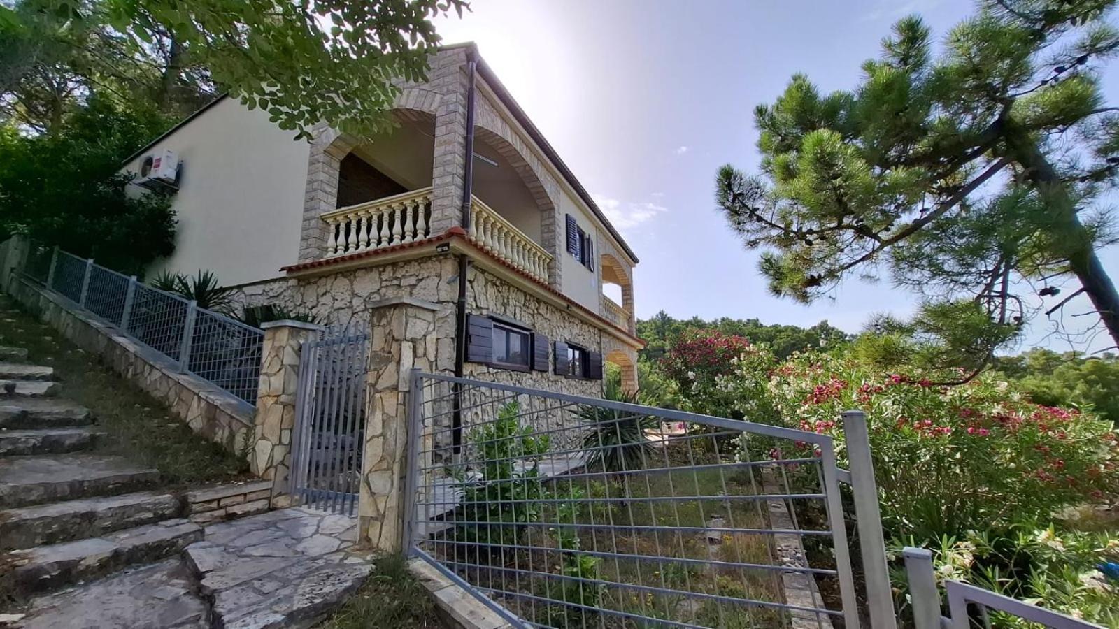 Apartman Karin Donji Karin Exterior foto